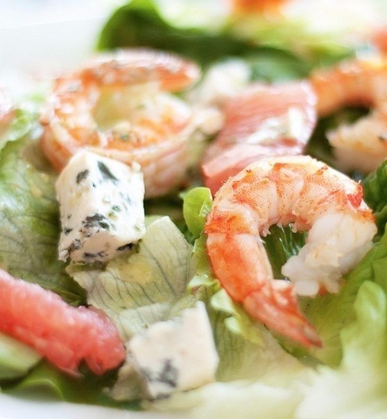 Салат с креветками, сыром и мятной заправкой, рецепт — Вкусо.ру в 2019 году Салат с креветками, сыром и мятной заправкой, рецепт — Вкусо.ру в 2019 году