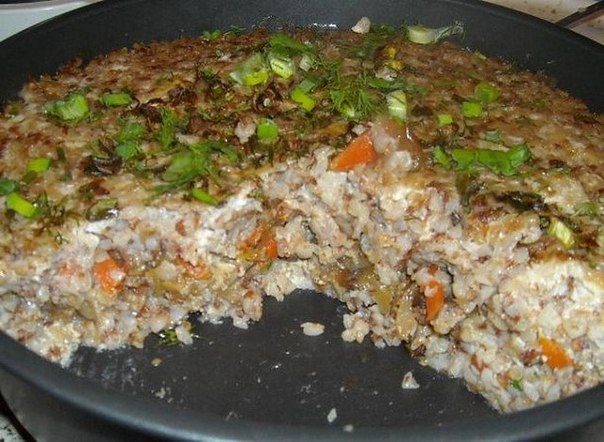 Запеканка с горбушей, рисом и креветками