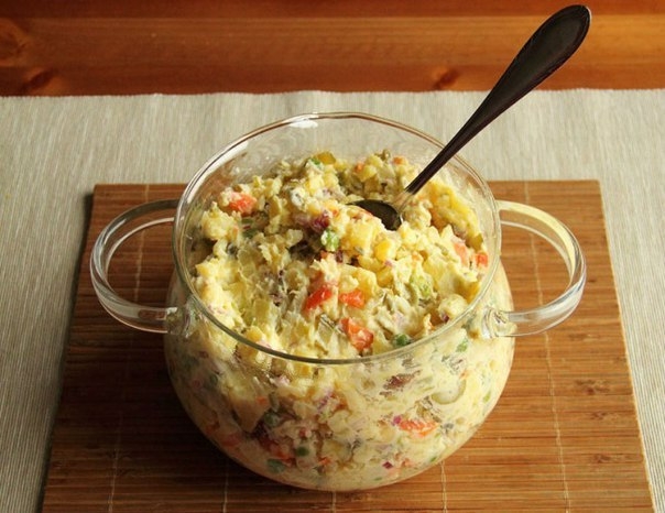 Аппетитный картофельный салат. Чехия.