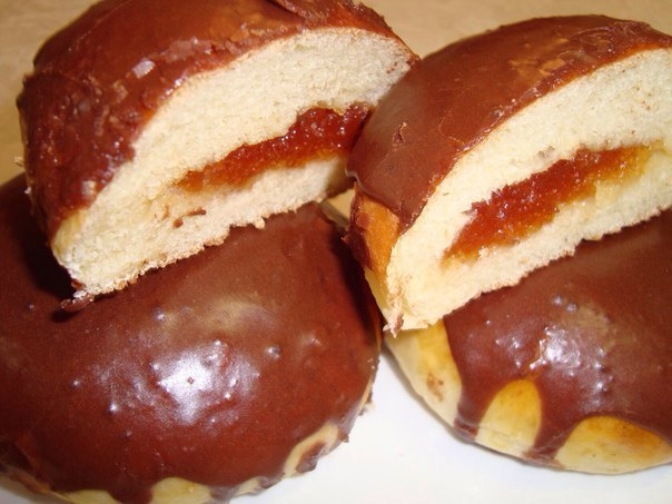 Булочки с яблочным джемом.