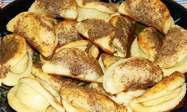 Печенье «Яблочные пельмени» Печенье «Яблочные пельмени»