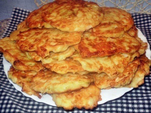 ЛЕНИВЫЕ КАПУСТНЫЕ ПИРОЖКИ-ОЛАДЬИ