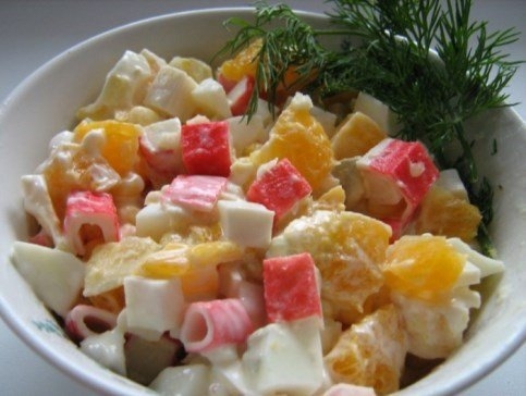 ОЧЕНЬ ЛЁГКИЙ КРАБОВЫЙ САЛАТ С АПЕЛЬСИНАМИ