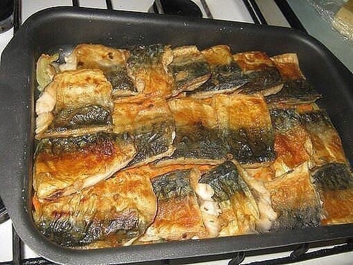 Скумбрия запеченная в духовке !!