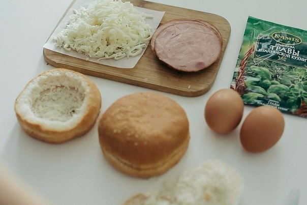 Яичница в булочке