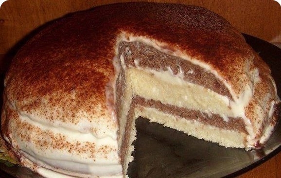 Очень нежный и вкусный тортик на кефире!
