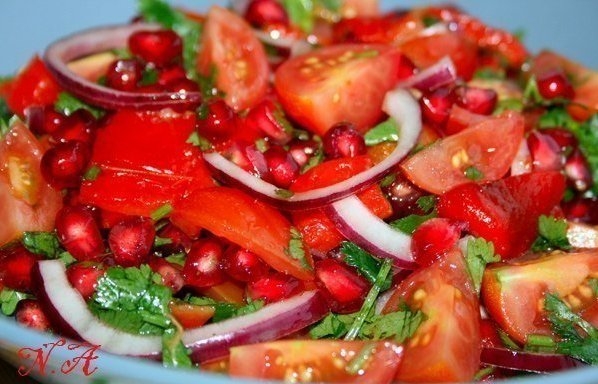 САЛАТ-ЗАКУСКА "КРАСНОЕ ТРИО" САЛАТ-ЗАКУСКА "КРАСНОЕ ТРИО"