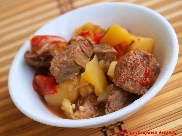 Говядина, тушеная в пиве с овощами