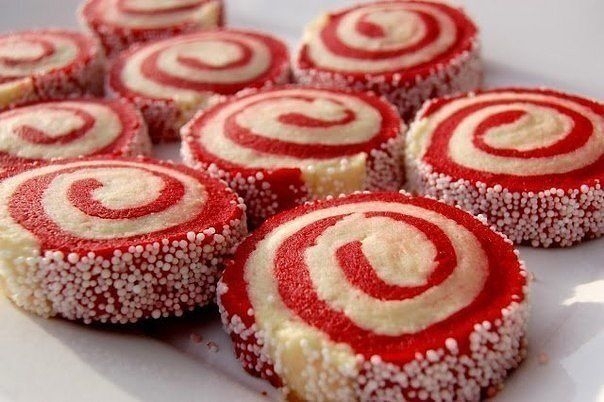 Вкуснейшее двухцветные печенья на Новый год Вкуснейшее двухцветные печенья на Новый год