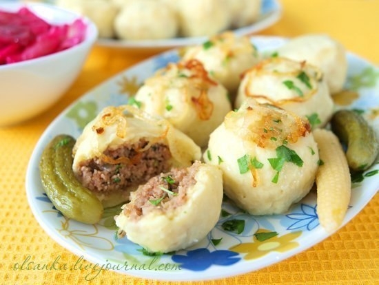 Кнедли с копченым мясом (Fleischknodel)