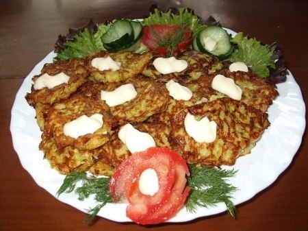Оладушки из кабачков.