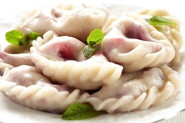 Вареники с вишней (без масла)