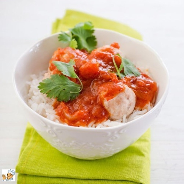 Куриные тефтели с кориандром и томатным соусом