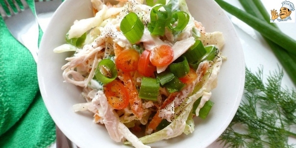 Салат со свежей капустой и куриным мясом