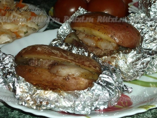 Печеная картошка с салом