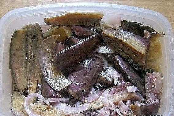 3амаринованые вкуснейшие баклажаны.