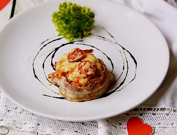 Корзинки из фарша с овощами Корзинки из фарша с овощами