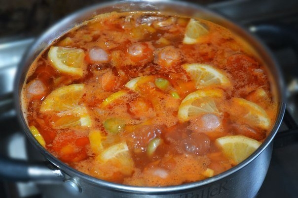 ПОЧТИ СОЛЯНКА