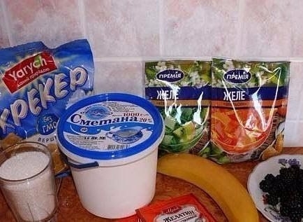 Желейный сметанный десерт