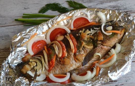 Имбирный карп запеченный в духовке в фольге