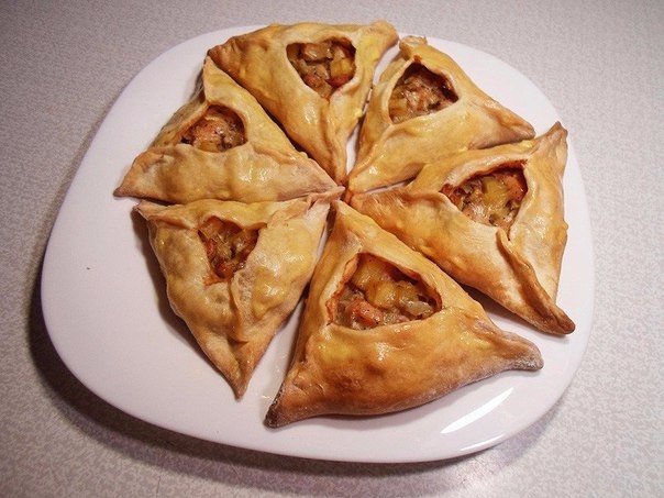 Эчпочмаки: мясные пирожки