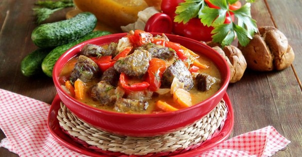 Говядина с овощами в соусе ткемали