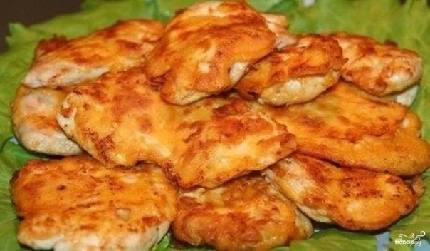 Сардельки в кляре на сковороде