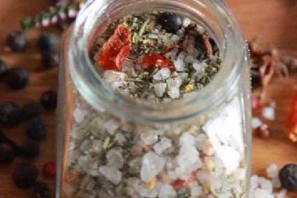 ДОМАШНЯЯ "ВКУСНАЯ СОЛЬ" ДОМАШНЯЯ "ВКУСНАЯ СОЛЬ"
