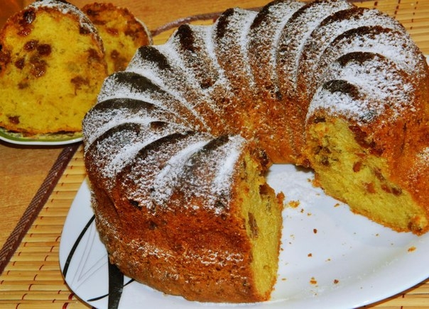 Очень вкусный, нежный, ароматный и рассыпчатый творожный кекс с изюмом никого не оставит равнодушным