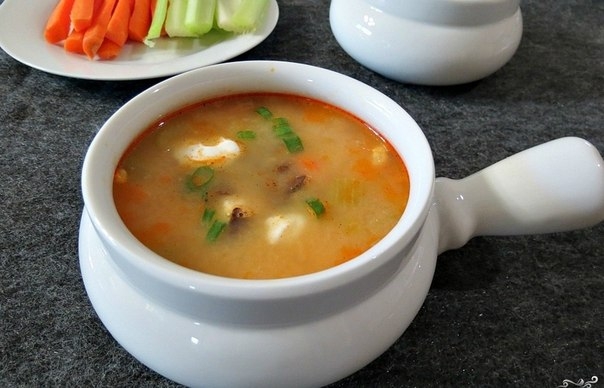 Сырный суп с копченой курицей