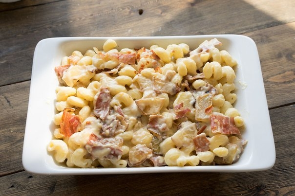 "Макароны с беконом, грушей и сыром" "Макароны с беконом, грушей и сыром"