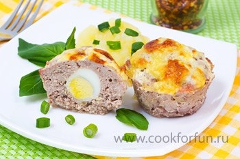 Мясные кексы с перепелиными яйцами