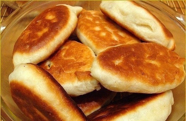 Очень вкусные пирожки, мягкие, готовятся легко, быстро и из самых простых продуктов
