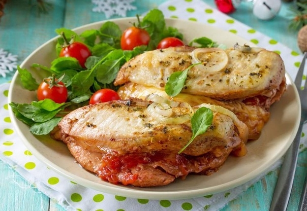 Курица, фаршированная вялеными томатами Курица, фаршированная вялеными томатами