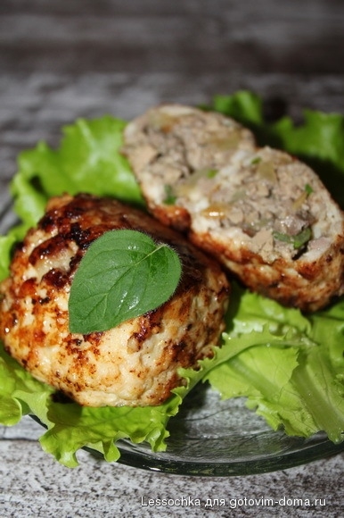 Куриные зразы с печенью и яблоком Куриные зразы с печенью и яблоком