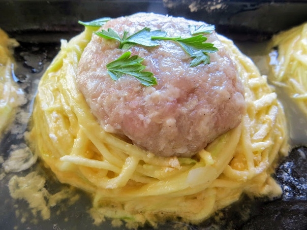 Гнёзда из кабачков с фаршем