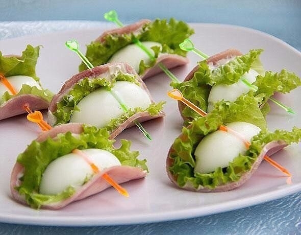 Фуршетная закуска из ветчины Фуршетная закуска из ветчины