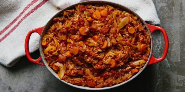 Рагу с капустой, говядиной и полбой