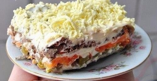 Салат слоёный "Печёнкин".