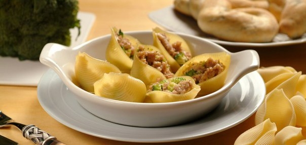 Паста ракушки с грибами и брокколи Паста ракушки с грибами и брокколи