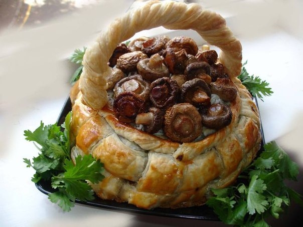 Лукошко с грибами