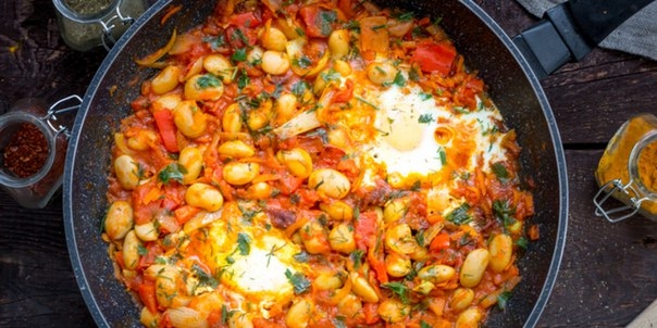 ШАКШУКА С БОБАМИ ШАКШУКА С БОБАМИ