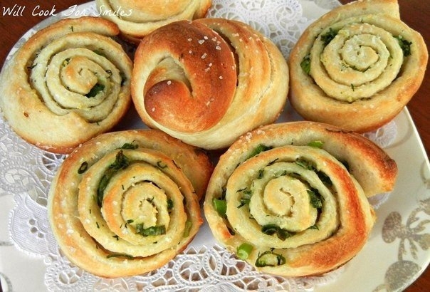 ЛУКОВО-ЧЕСНОЧНЫЕ ПЛЮШКИ.