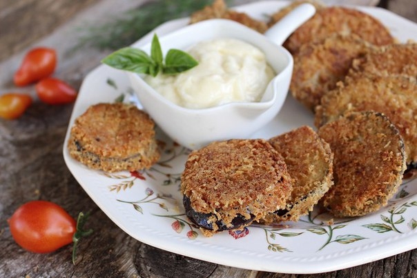 БАКЛАЖАНЫ ЖАРЕННЫЕ С СЫРОМ