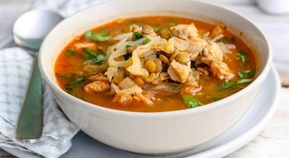 КАПУСТНЯК С ИНДЕЙКОЙ И ЧЕЧЕВИЦЕЙ