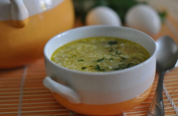 ЯИЧНЫЙ СУП С СЫРОМ И ЗЕЛЕНЬЮ