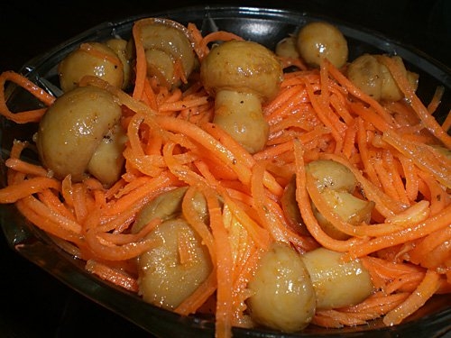 Грибы по-корейски.