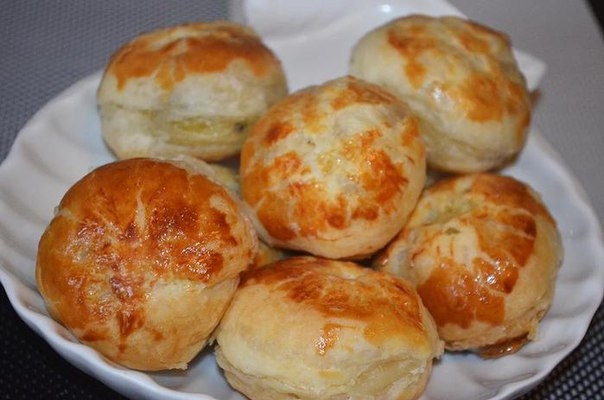 Слойки с картофелем Слойки с картофелем