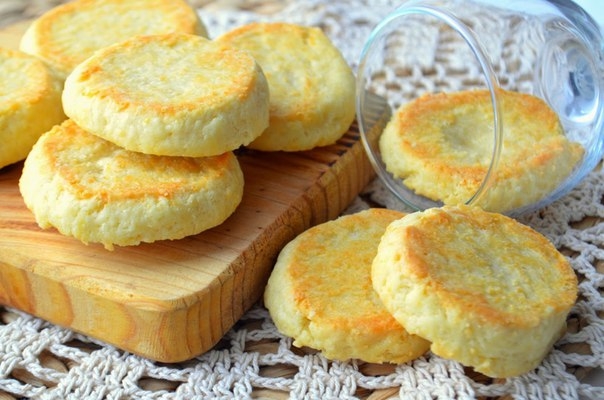 Сырное печенье к вину