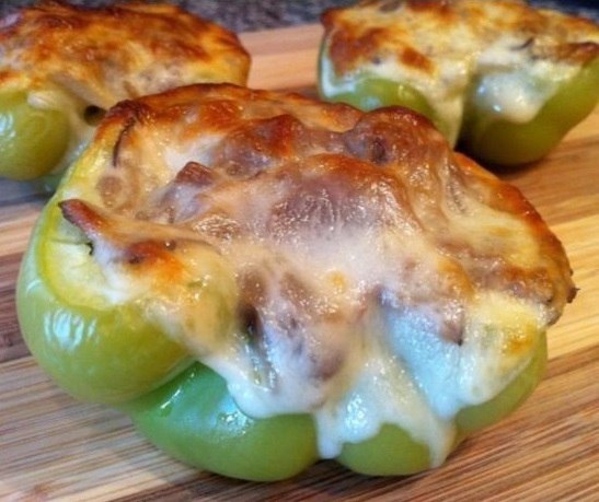 НАИВКУСНЕЙШИЙ НАЧИНЁННЫЙ ПЕРЧИК С СЫРОМ И ГРИБАМИ